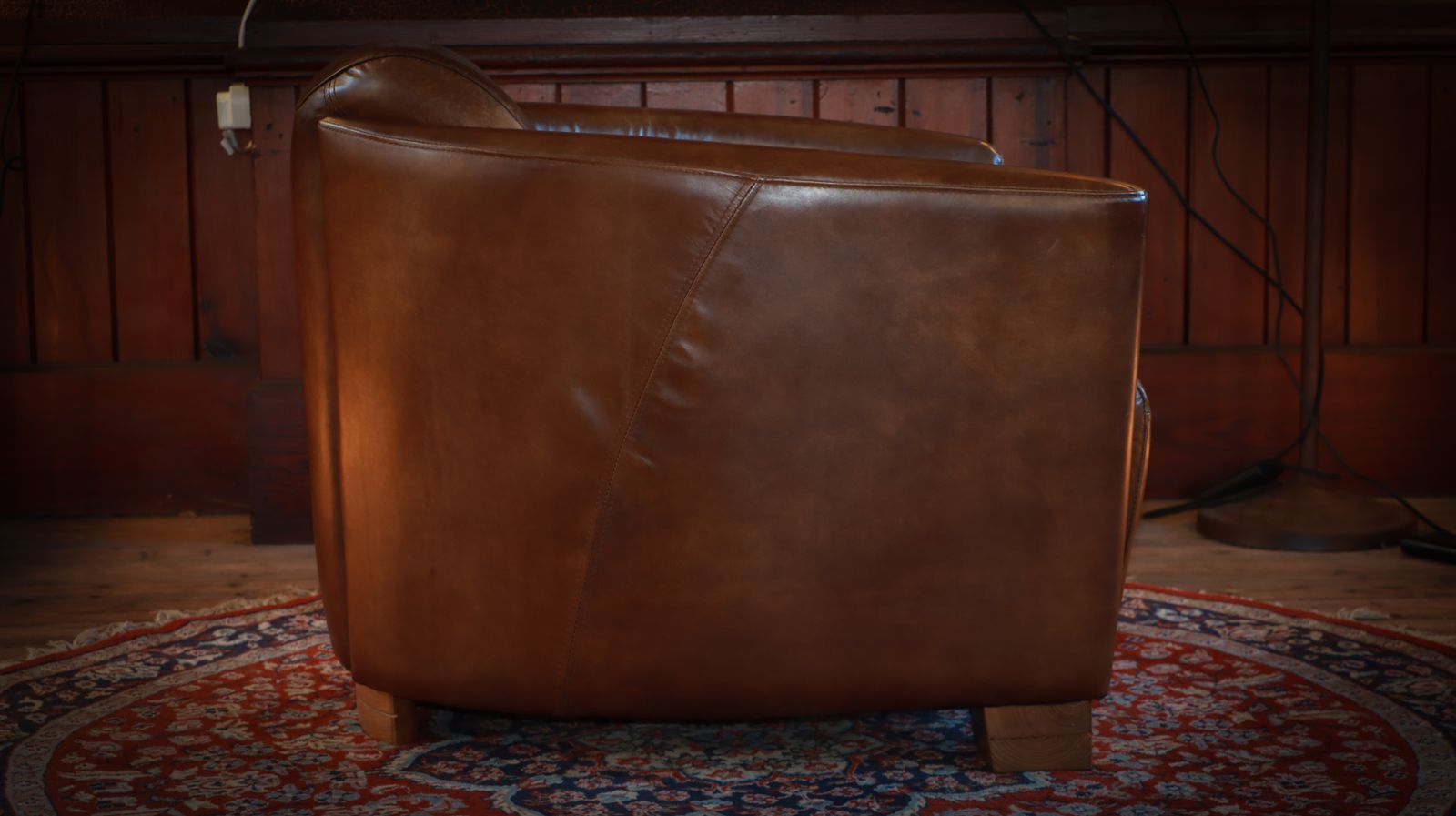photo vintage Superb Timothy Oulton Halo Mars Aviator Rocket Leather Club Armchair Cigar Brown