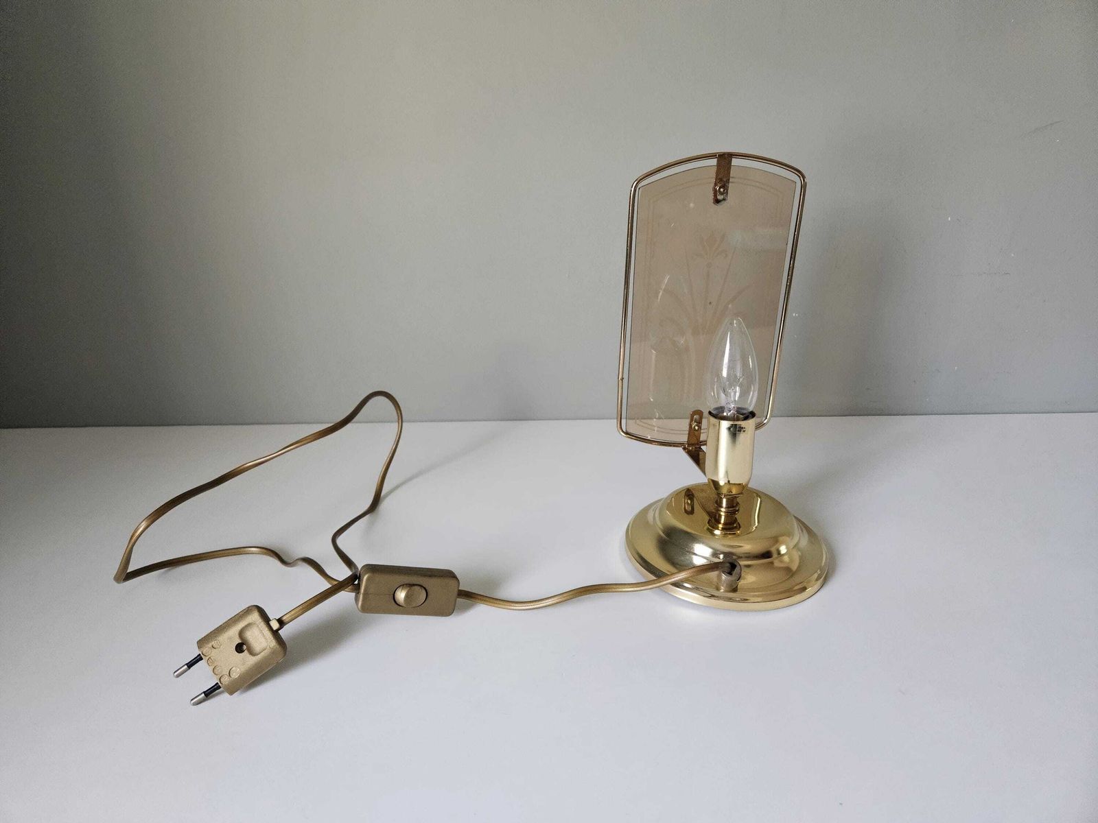 Vintage Brass Table Lamp: Etched Glass Shade, 80s Nightstand Light photo 93.0