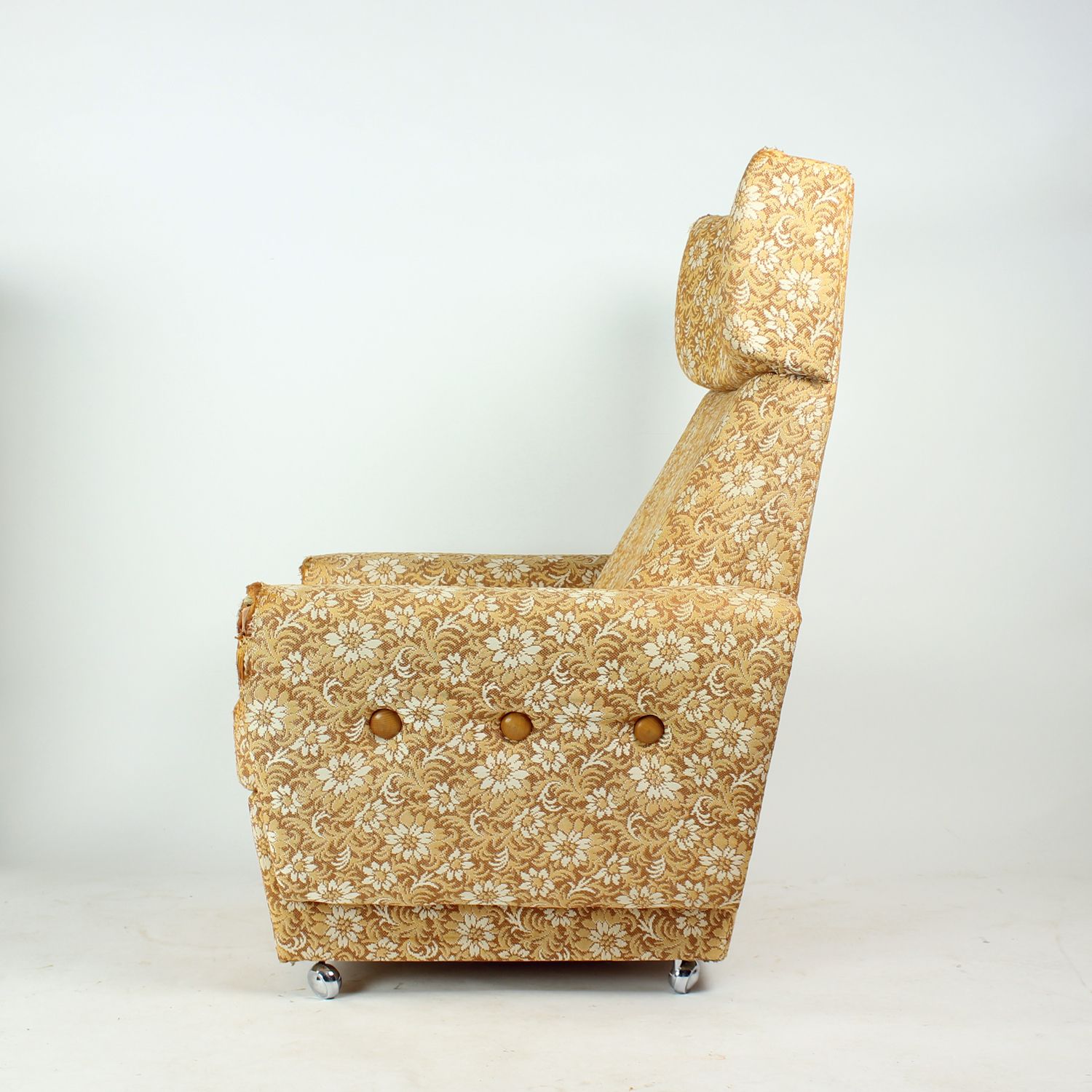 Midcentury Wingchair On Wheels By Antonin šuman For Ton, Czechoslovakia 1960s photo furniture