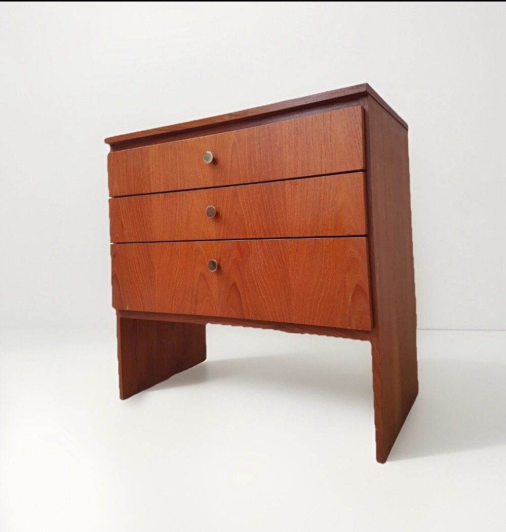 Vtg Mid Century Chest Of Drawers Retro Danish Retro