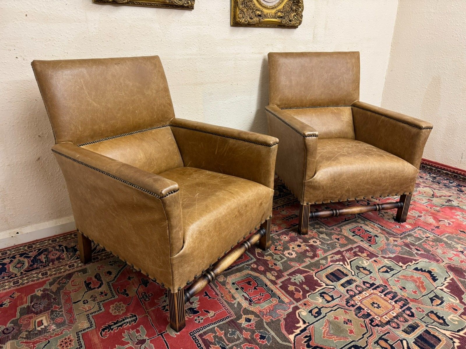 Stunning Pair Of Oak Framed Leather Upholstered Armchairs photo 750.0