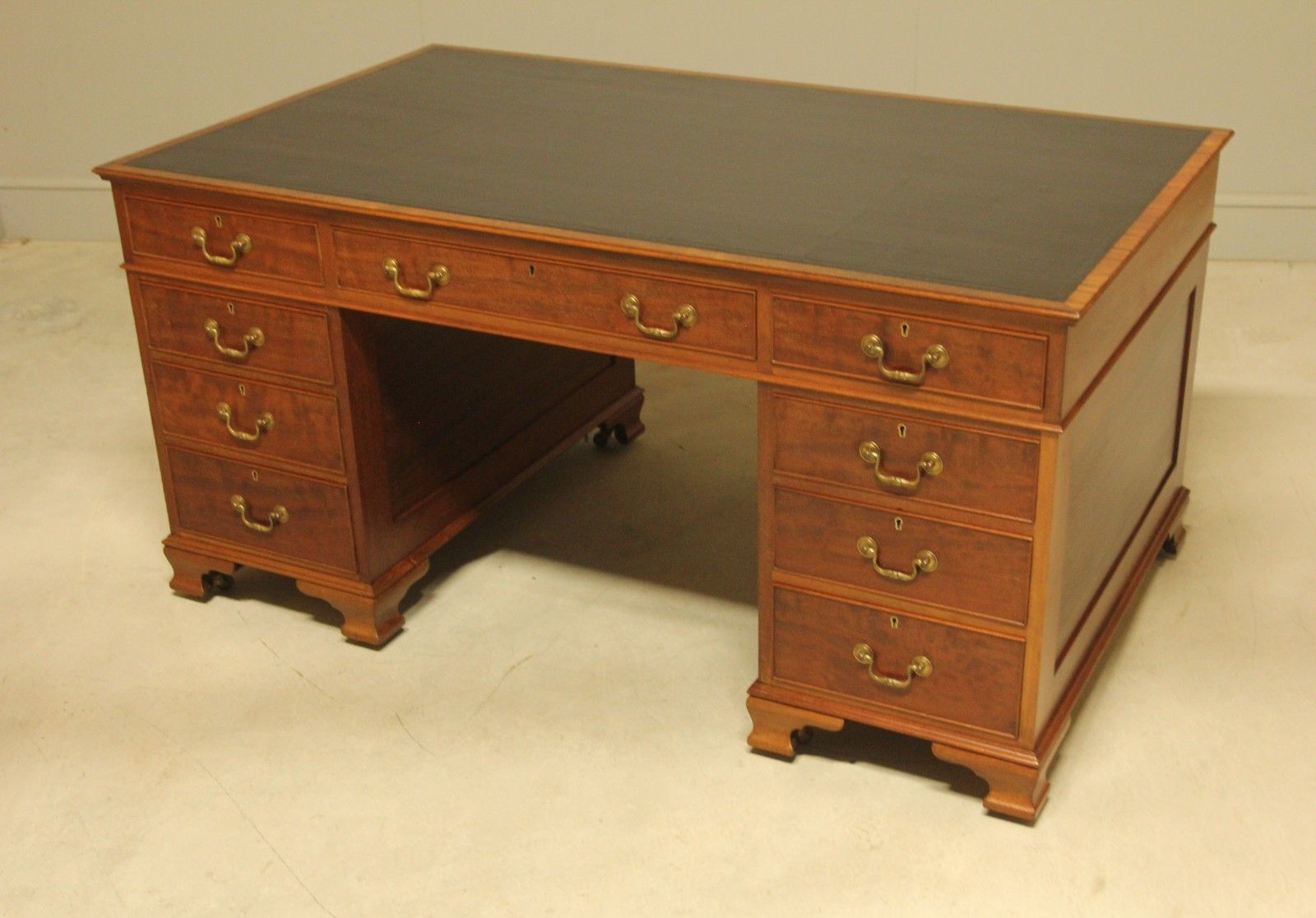 Early 20th Century Mahogany Banker’s Partners Desk photo buy
