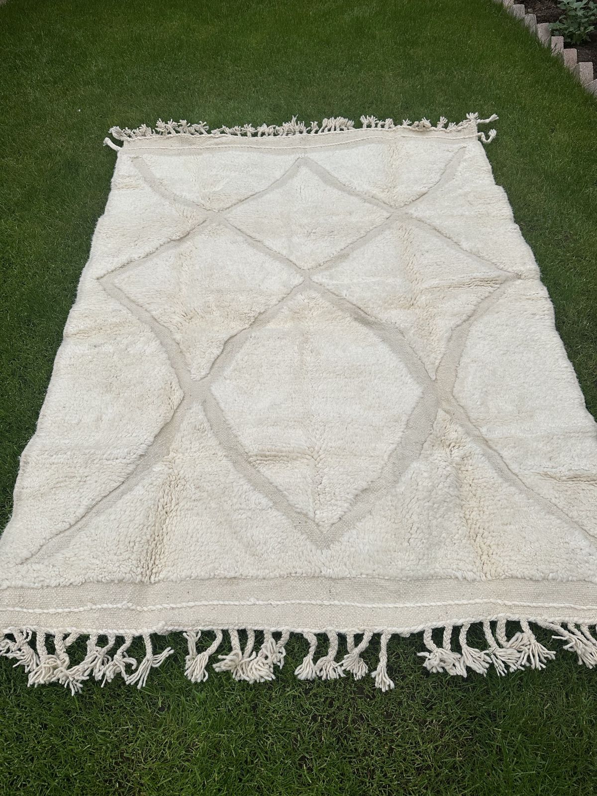 photo furniture Moroccan Berber Cream Wool Rug Beni Ourain Atlas Carpets