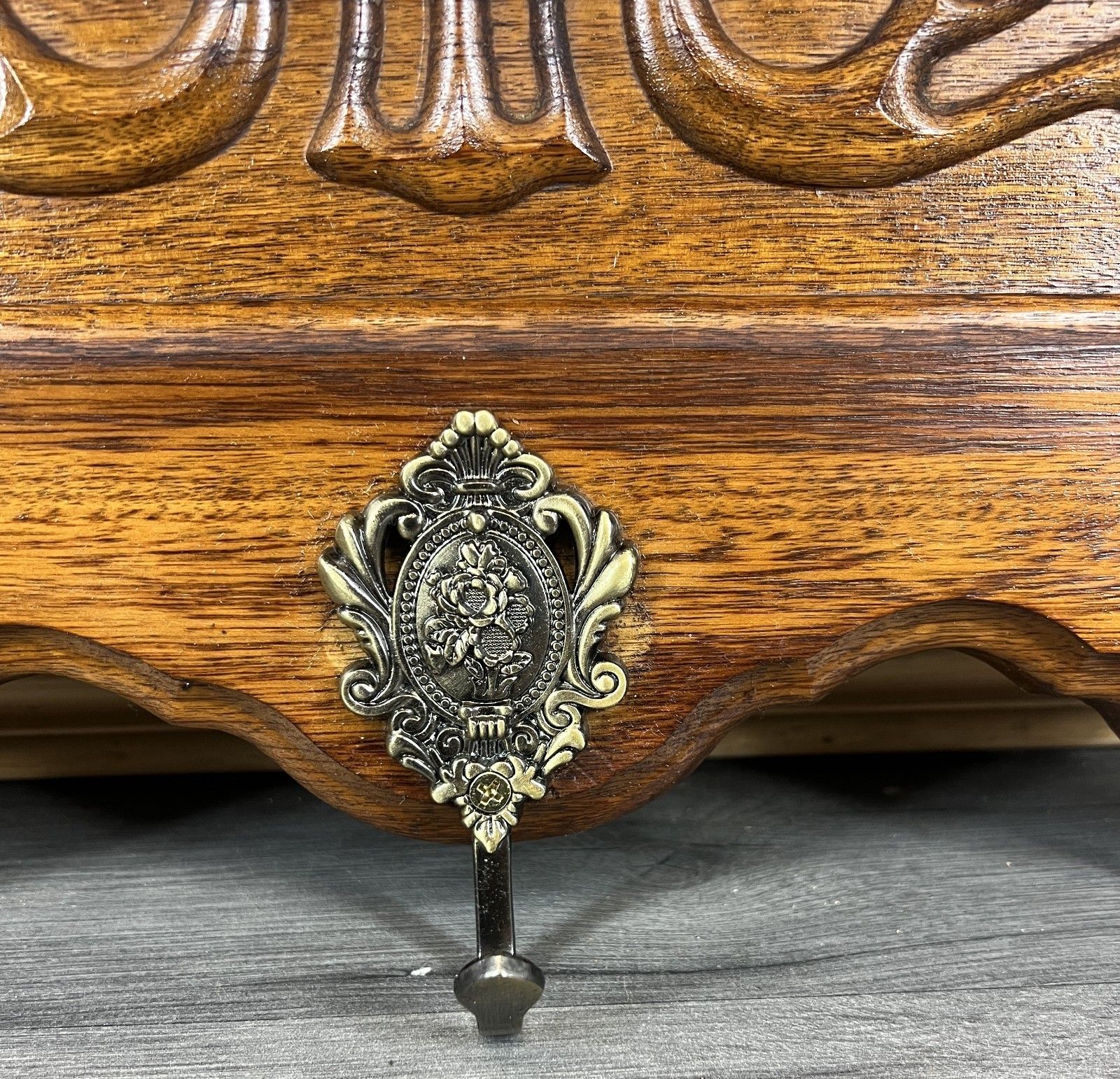 French Vintage Coat Rack Oak 7 Hooks Wall Shelf Carved Coat Hanger Lot 4492 photo 299.0