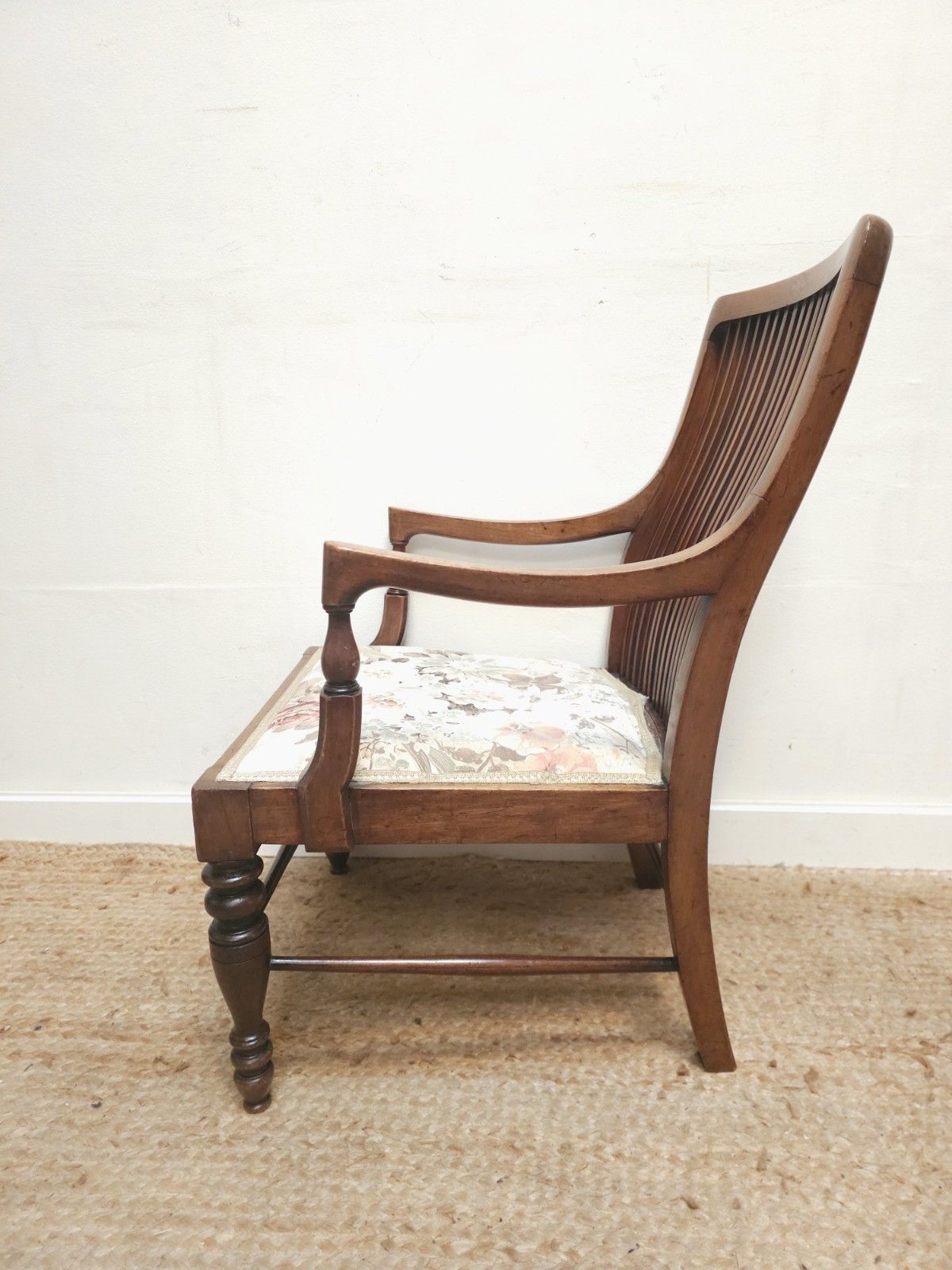 Victorian Chair 19th Century Arts & Crafts Vintage Feature Chair Delivery photo vinterior