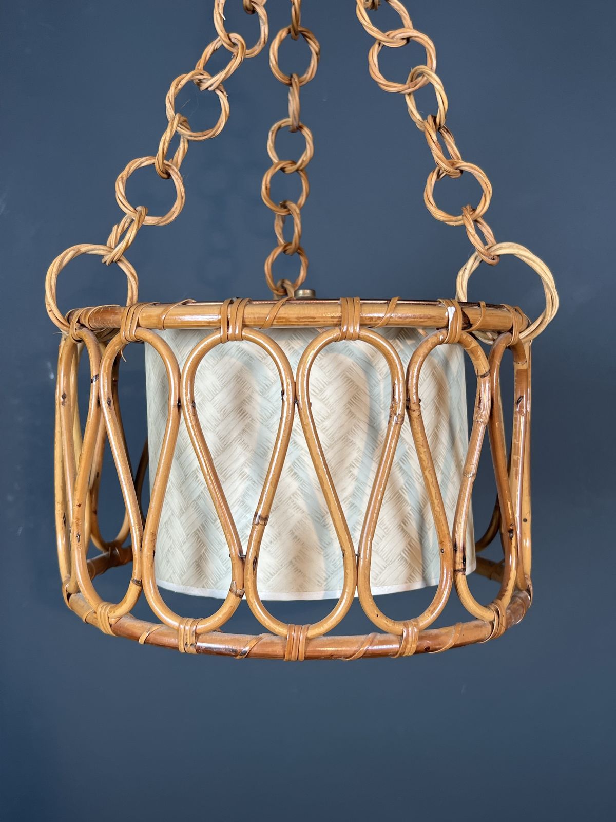 photo for sale Small Rattan Chandelier In The Style Of Adrien Audoux And Frida Minet (Audoux Minet)