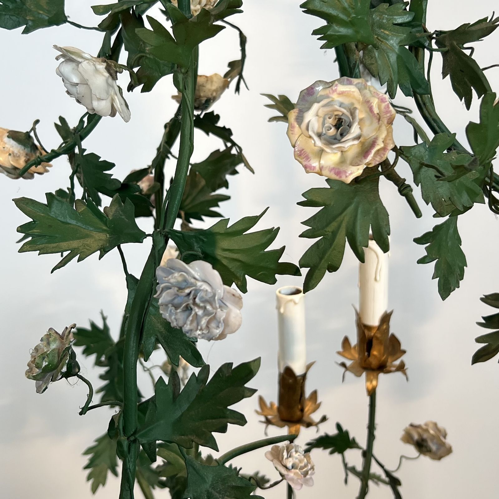 photo furniture Important Louis XVI Style Brass Basket Chandelier In Green Lacquered Metal Foliage And Meissen Porcelain Flowers