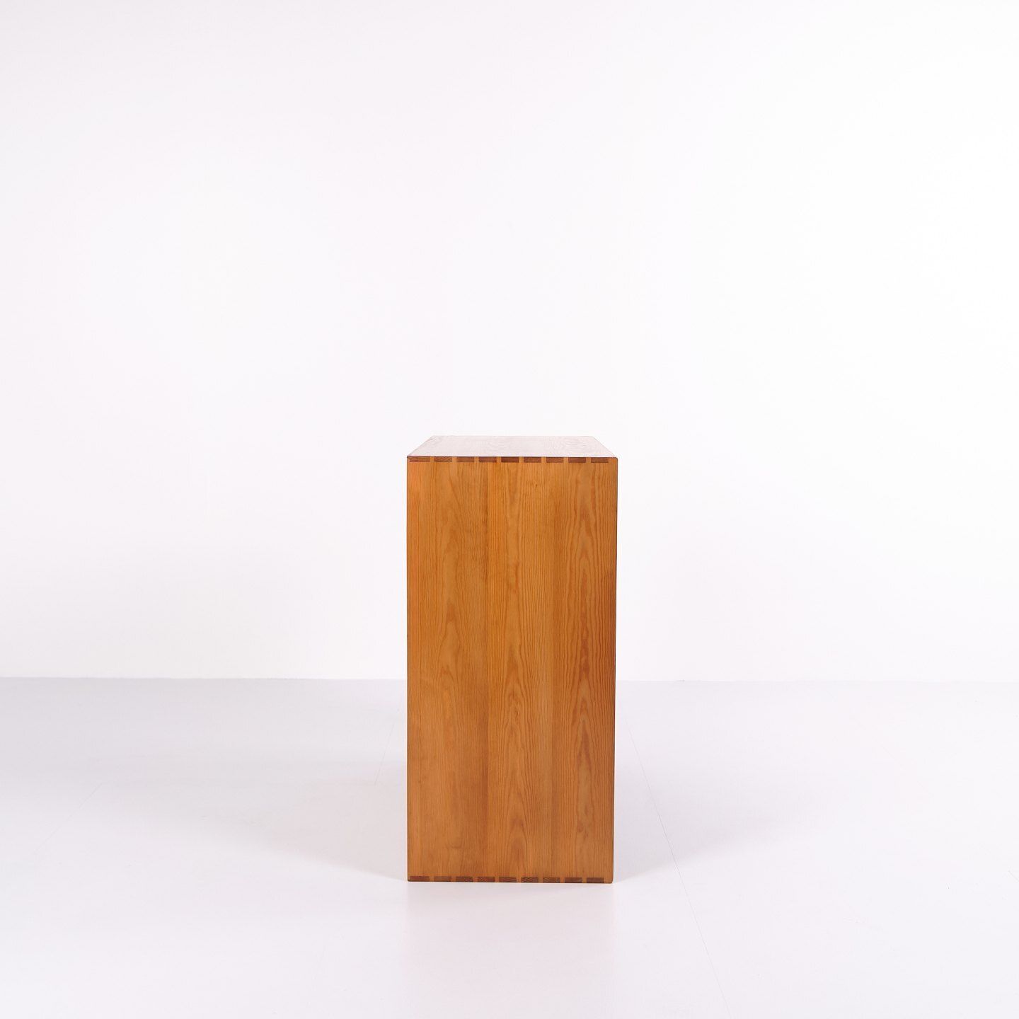 Bookcase   Oregon Pine   Mogens Koch   Rud. Rasmussen   1970s photo furniture