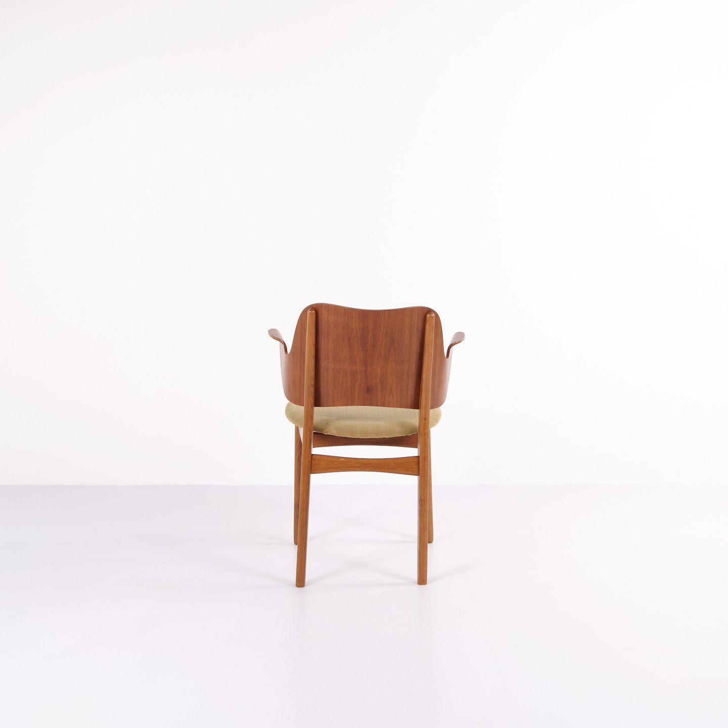 Armchair   Model 107   Oak & Teak   Original Upholstered   Hans Olsen   1960s photo for sale