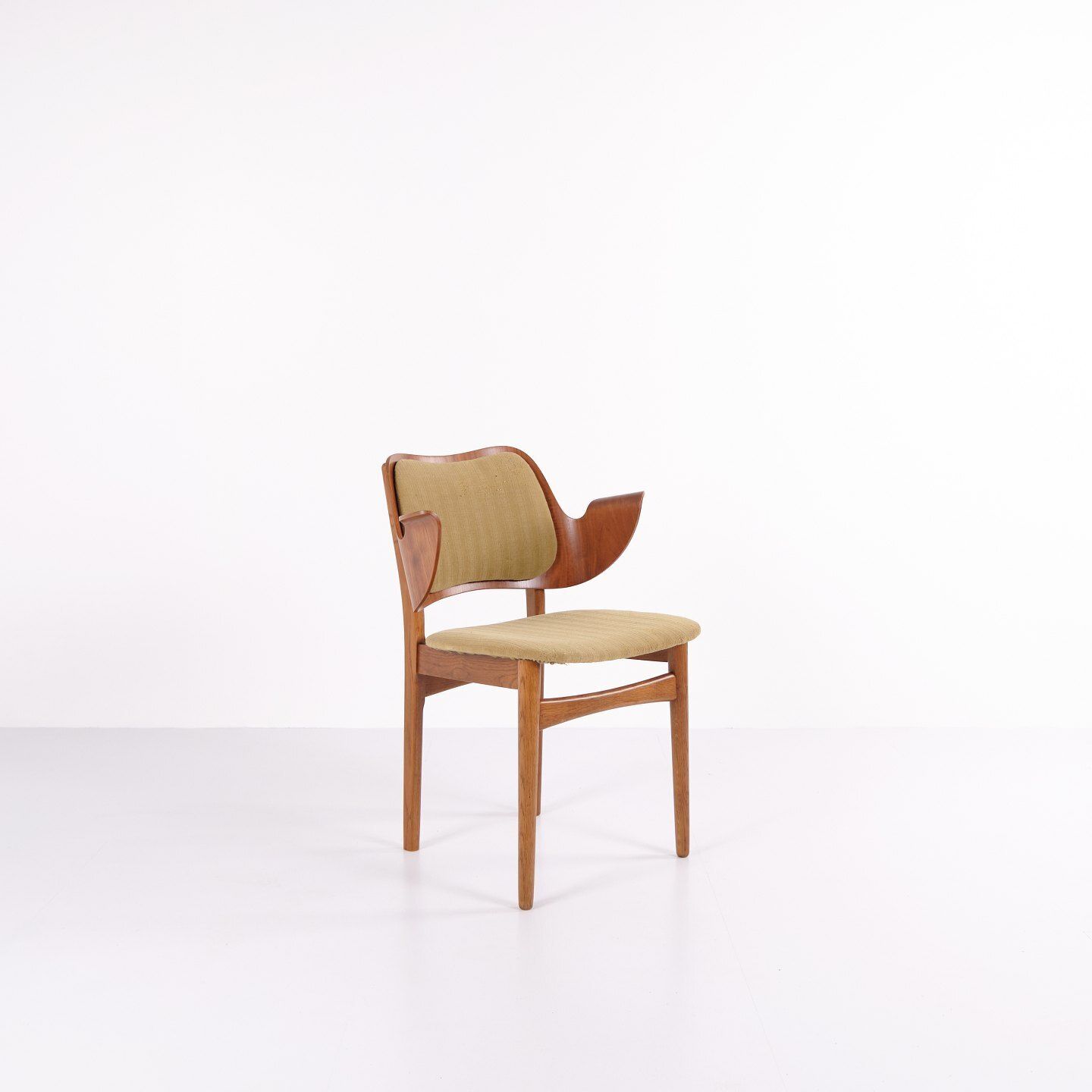 Armchair   Model 107   Oak & Teak   Original Upholstered   Hans Olsen   1960s photo Furniture