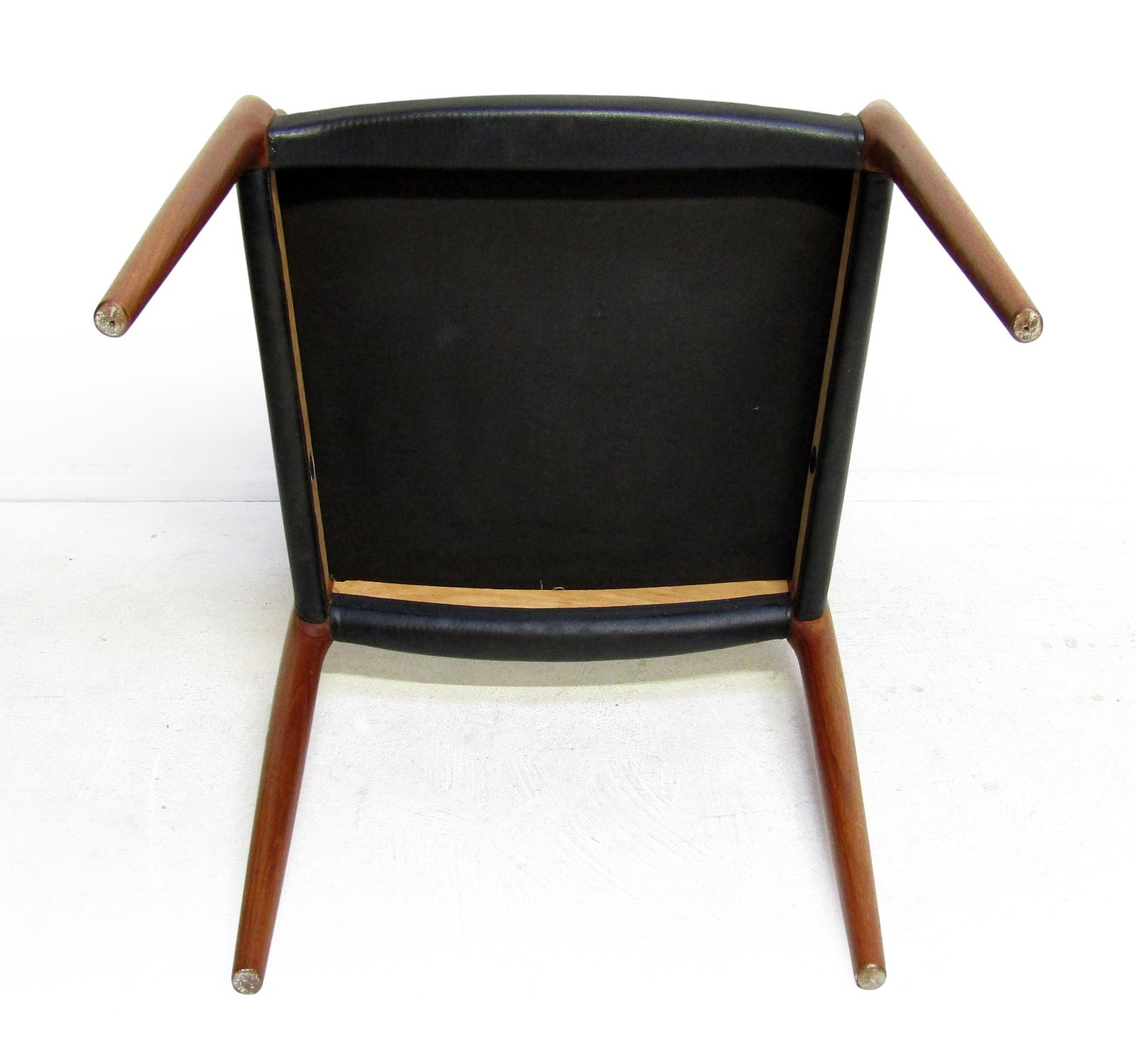 Furniture 1950s Danish Model 62 Dining Chair By Niels Moller   Two Available photo