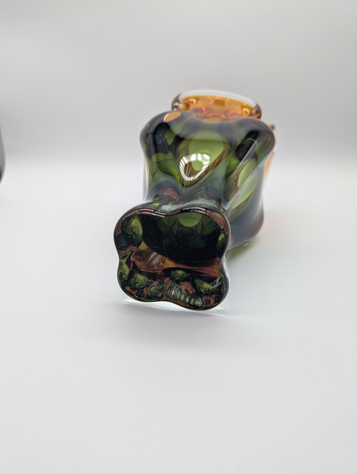 photo furniture Chřibská Glassworks Sommerso Vase By Josef Hospodka, Amber & Green, C.1960s