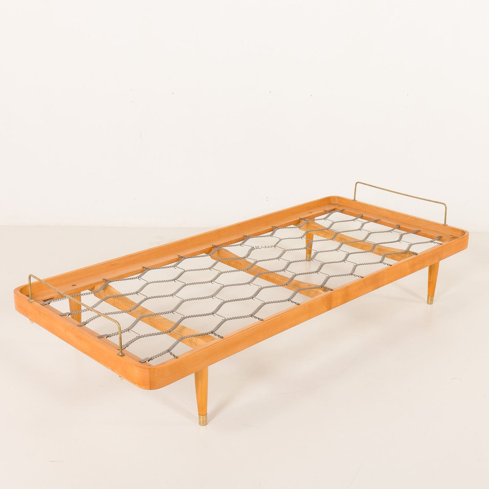 photo buy Danish Mid Century Daybed In Black Leather Attr. To Horsens Mobelfabrik, 1960s