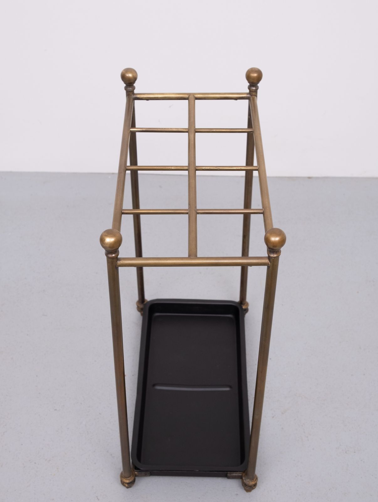 photo furniture Rechthoekige Paraplubak Van Messing En Gietijzer. Frans. Ca. 1900