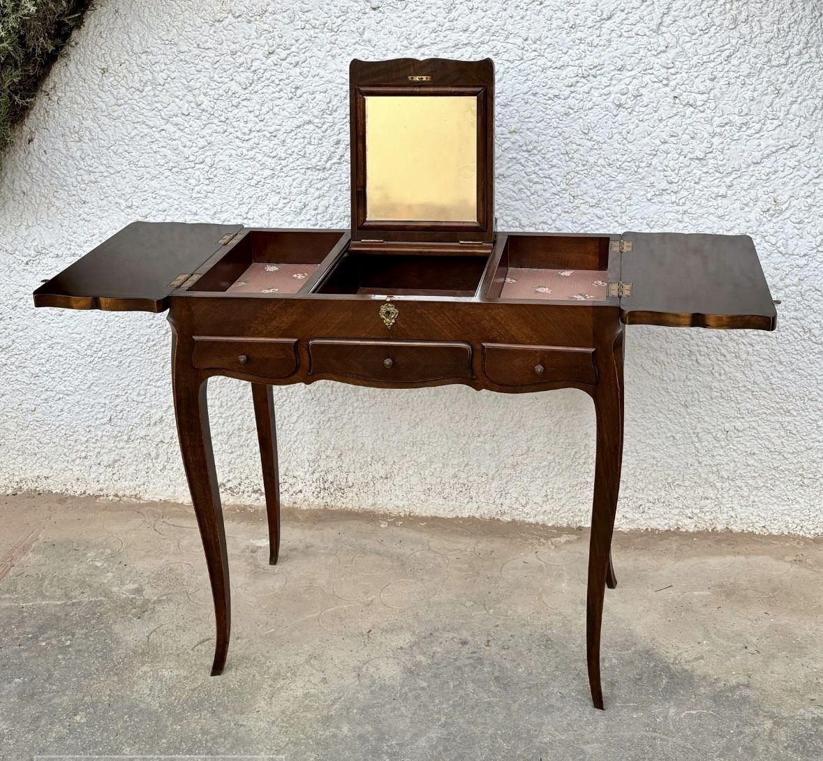 Elegant Early 20th Century French Vanity Table With Folding Compartments And Mirror photo vinterior