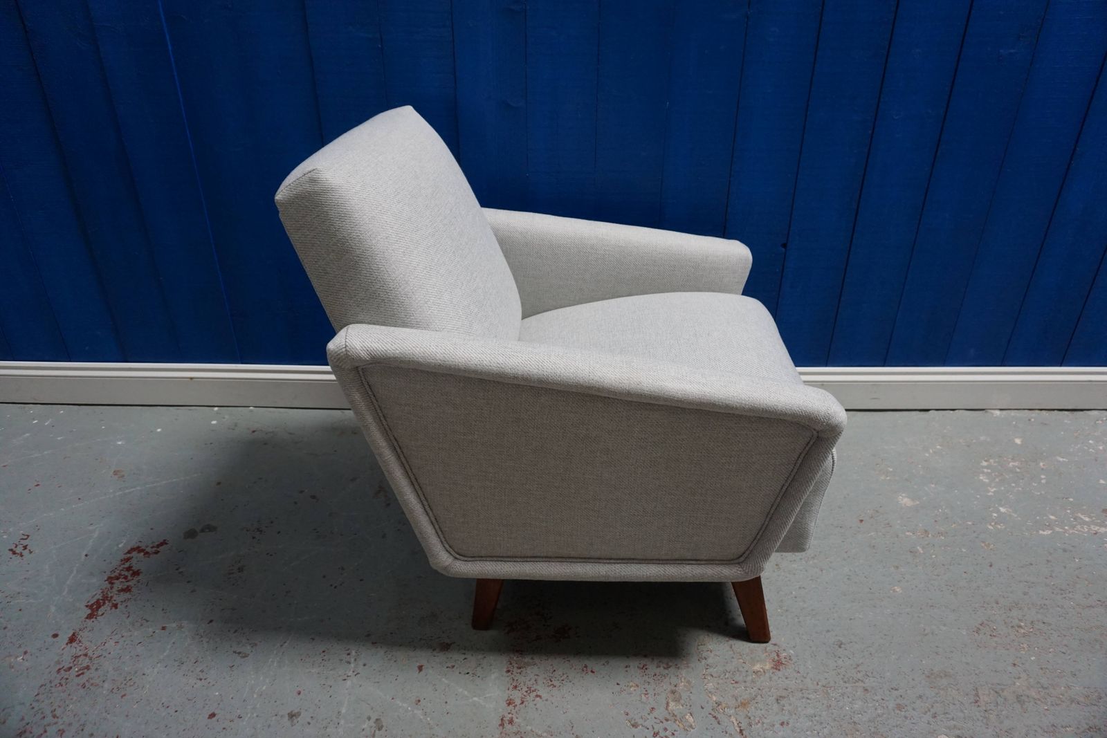 Mid Century Danish Lounger In Light Grey Tweed, 1960's photo vinterior