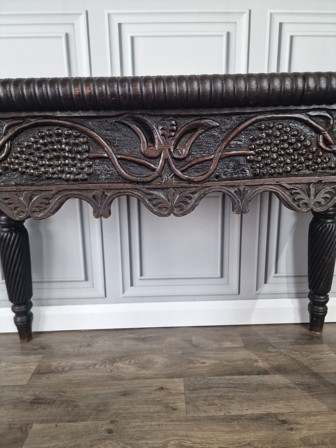 photo vintage Antique Victorian Table Desk Hand Carved Hall Entry Console Writing Solid Wood