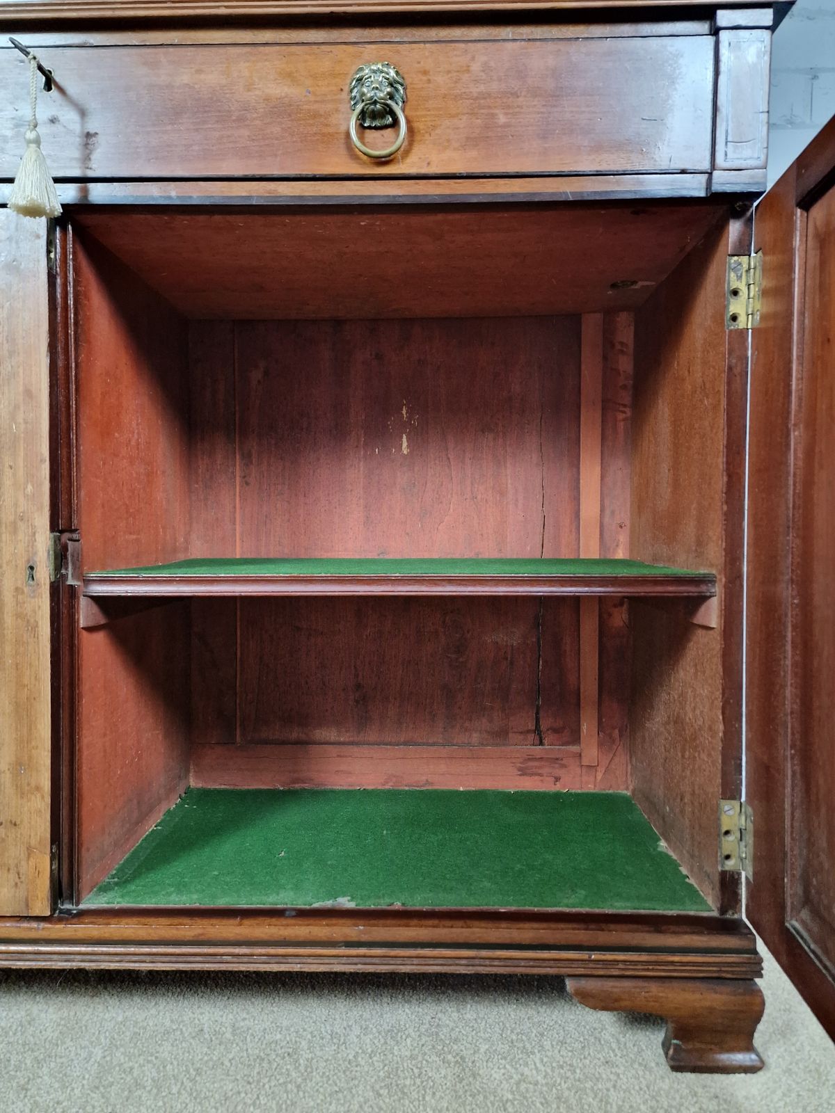 photo furniture Antique Mahogany Bookcase Cupboard   George IV