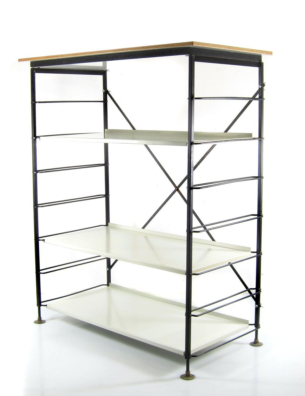 Minimalistisch Vintage Design – Vrijstaande Kast Met Verstelbare Planken photo furniture