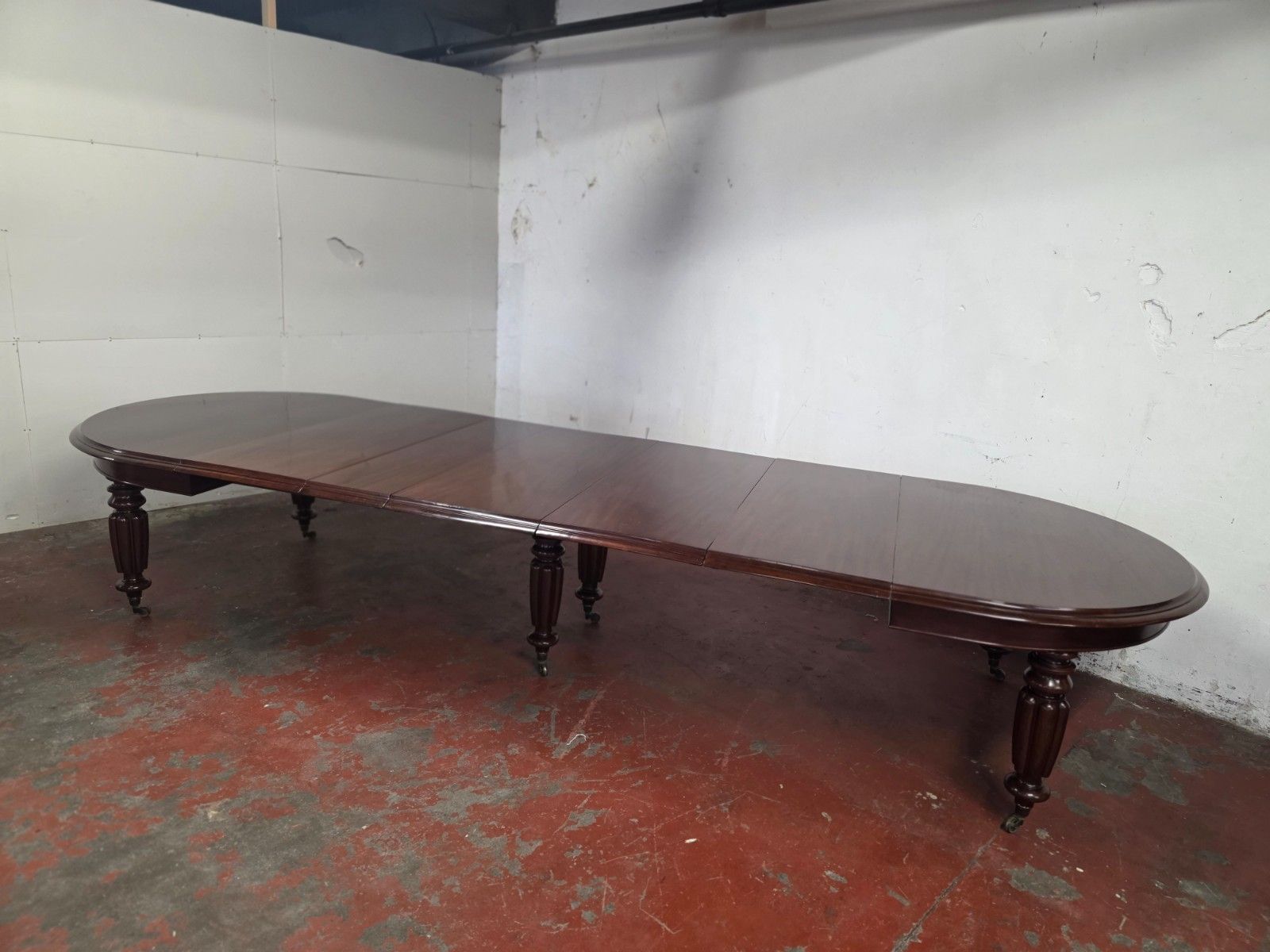 Antique Large William IV Mahogany Banquet/Extending Dining Table 1840s.