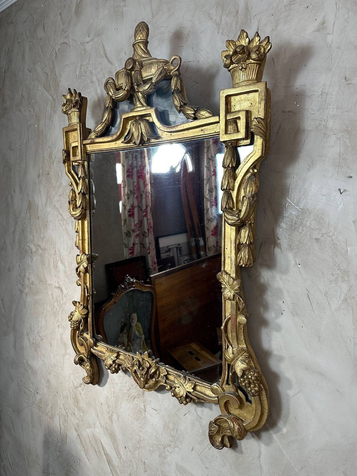1752.0 18th Century Giltwood Mirror, 18th Century And Earlier photo