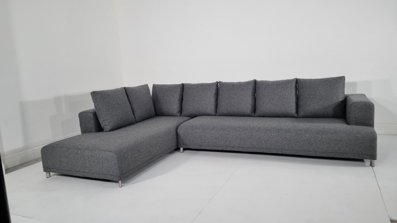 Ligne Roset Opium L/R Grande In Luxurious Grey Wool In Immaculate Condition photo vintage