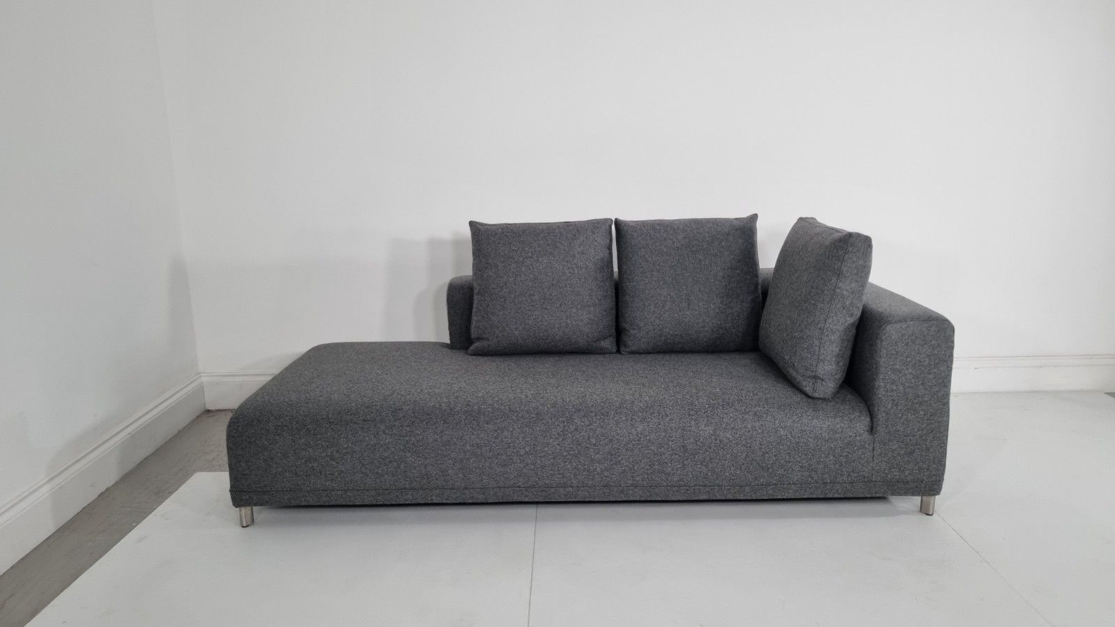 Ligne Roset Opium Chaise Unit In Luxurious Grey Wool In Excellent Condition photo for sale