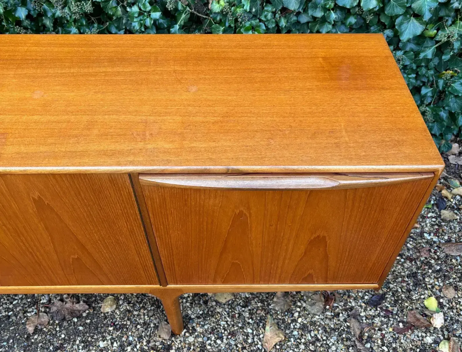 photo buy Vintage McIntosh Of Kirkcaldy Dunfermline Sideboard