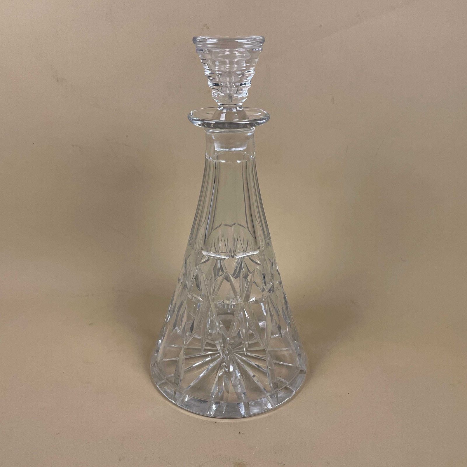 Vintage Glass Drink Decanter Cut Glass Crystal Whisky Display Triple Neck Bottle Retro Antique Lid Top Lidded Cap Drinks Trolly Funnel
