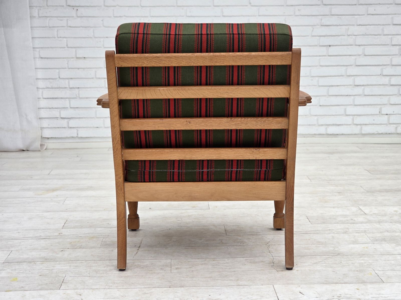 1970s, Danish Armchair, Green Furniture Wool, Solid Oak Wood. photo vinterior