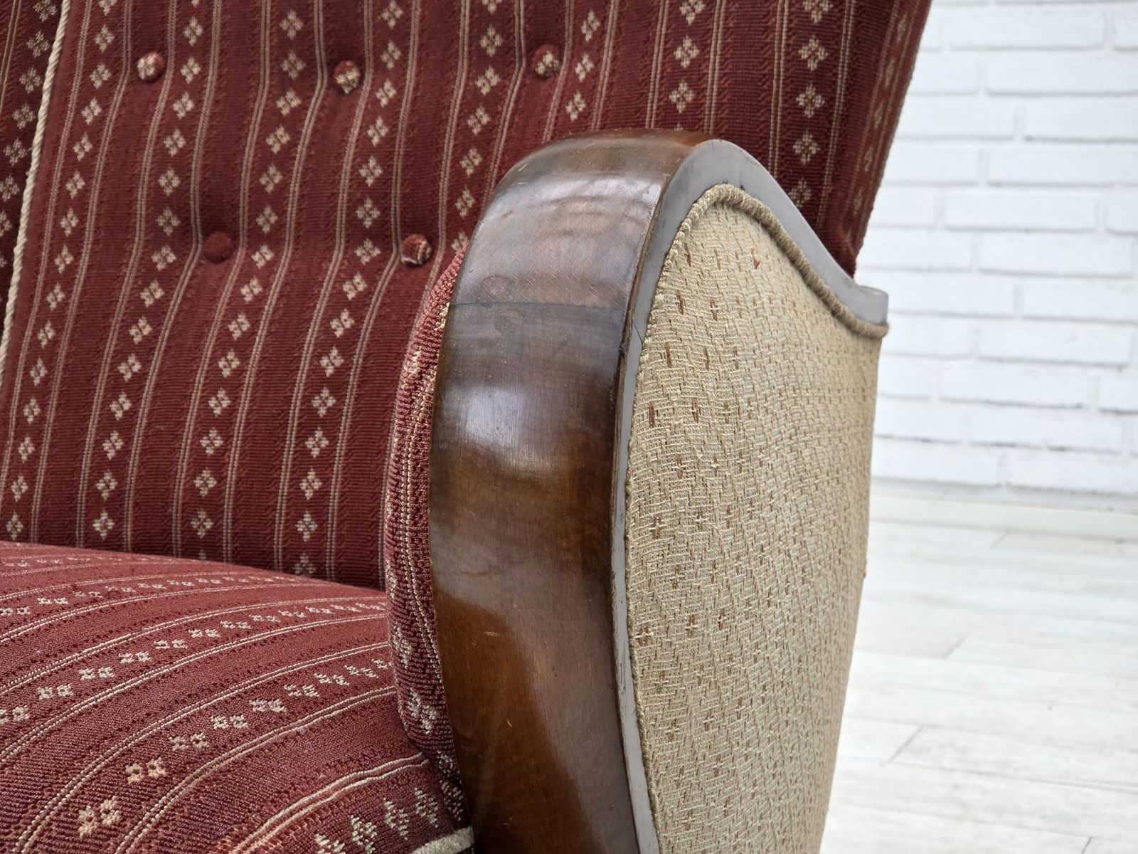 1960s, Danish 3 Seater Sofa, Red Furniture Wool, Beech Wood. photo vinterior
