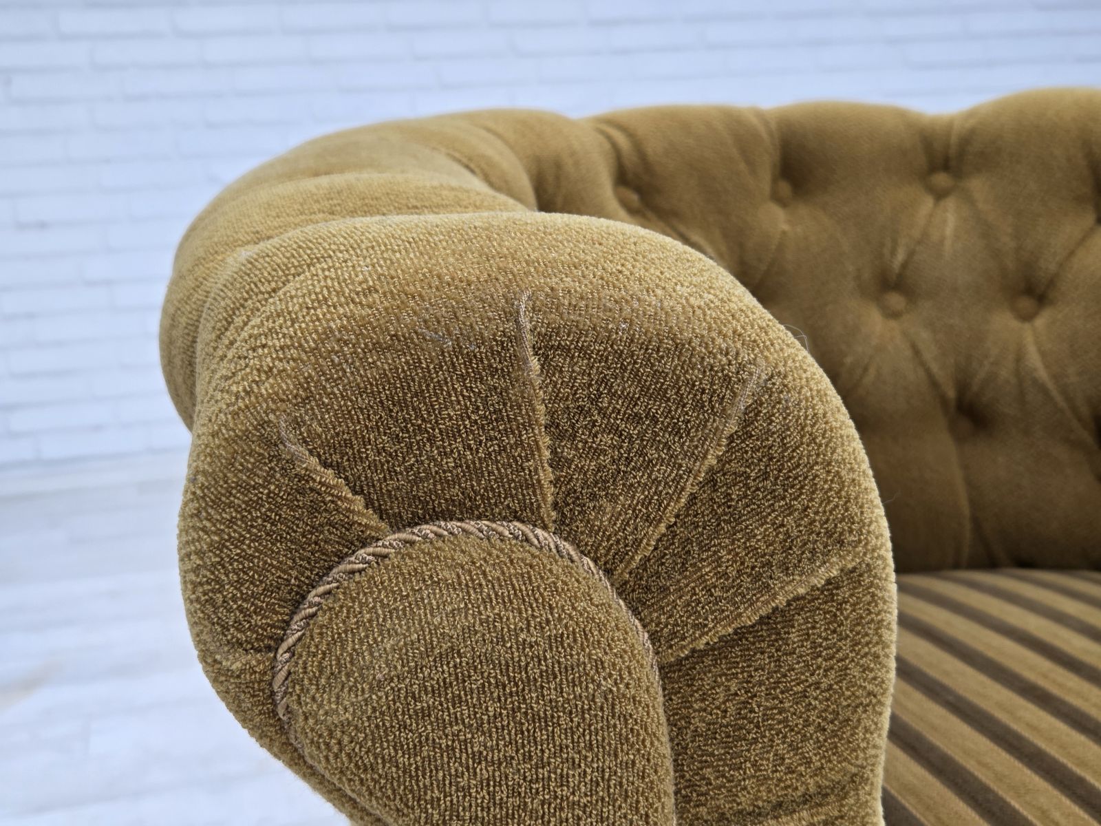 Ca. Jaren 1950, Deense Relaxfauteuil, Groen Meubelwol, Essenhout. photo 1090.0