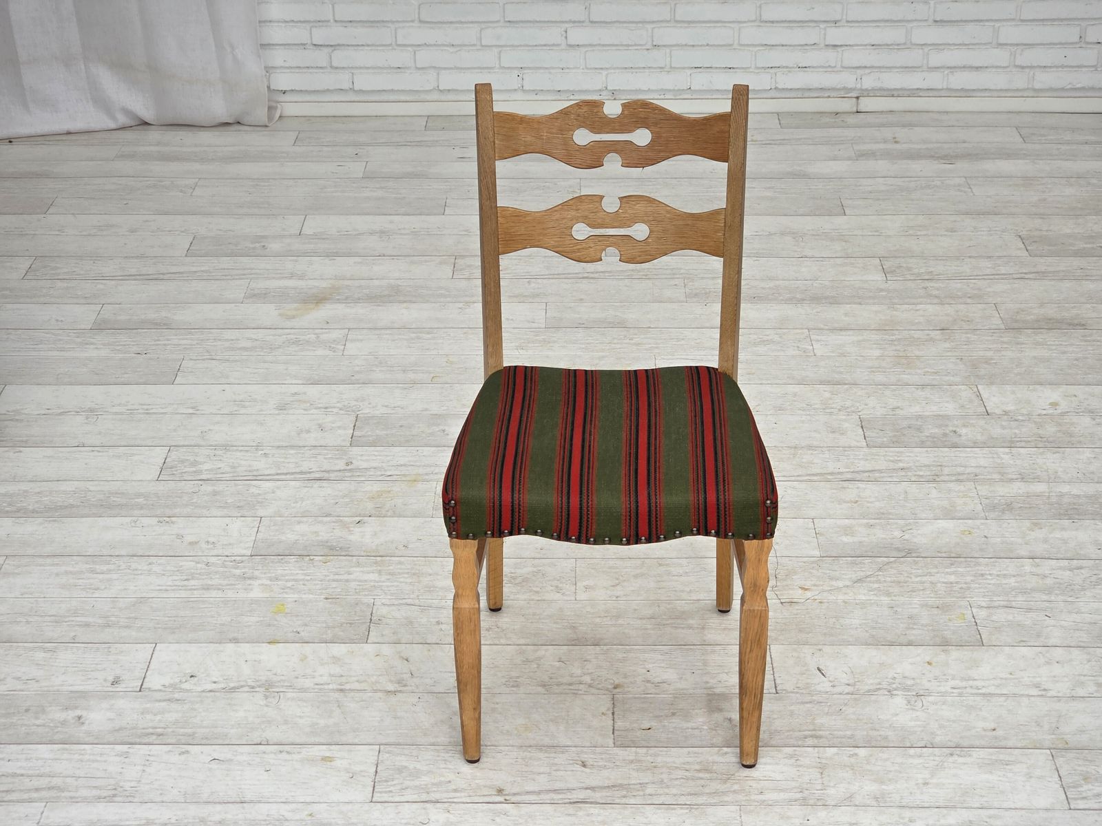 1970s, Set Of 2 Danish Dining Chairs, Furniture Wool, Solid Oak Wood. photo vinterior