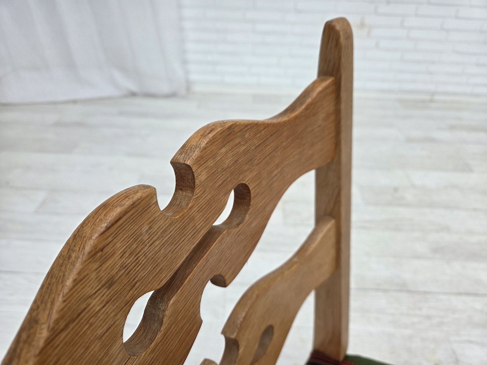 photo buy 1970s, Set Of 2 Danish Dining Chairs, Furniture Wool, Solid Oak Wood.