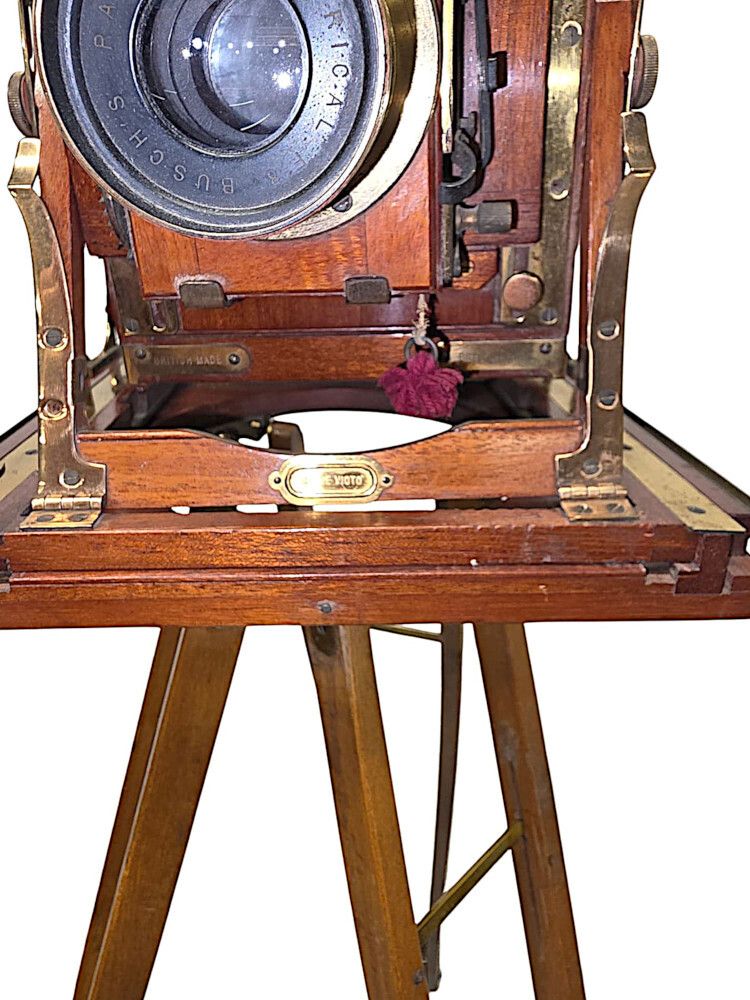 photo for sale A Very Fine Circa 1900 Double Racked Focus Half Plate Camera On Oak Tripod By Benetfink And Co, Cheapside London