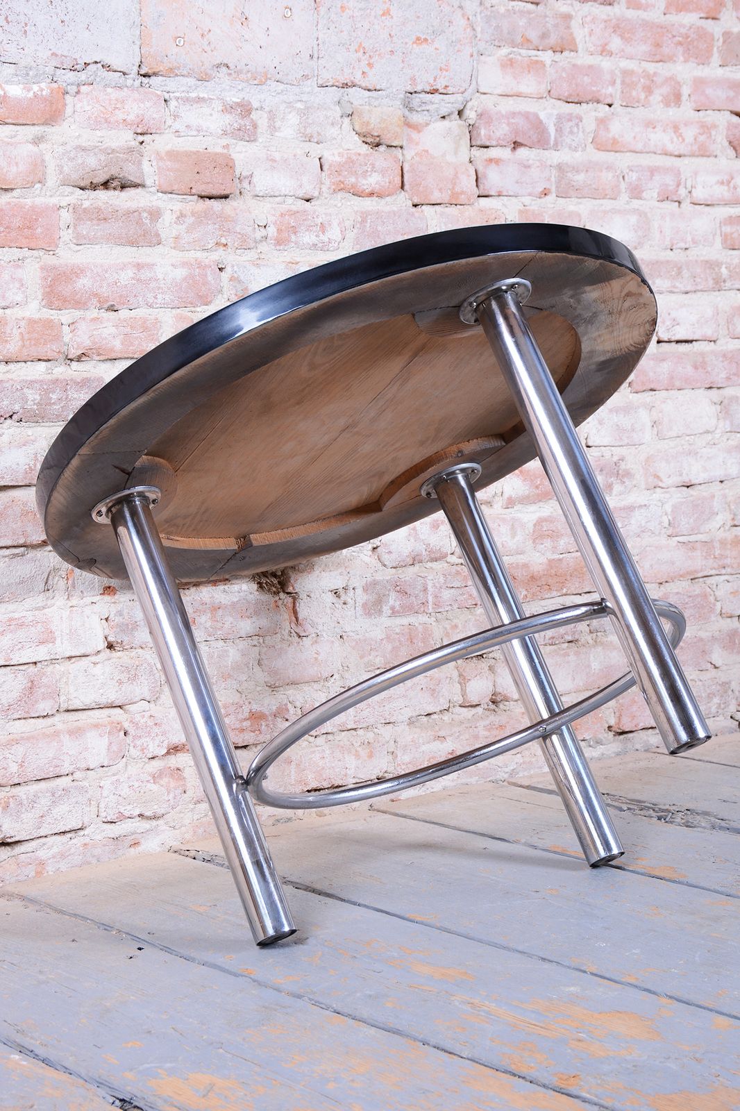 photo furniture Restored Bauhaus Round Coffee Table, Chrome Plated Steel, Czech, 1930s
