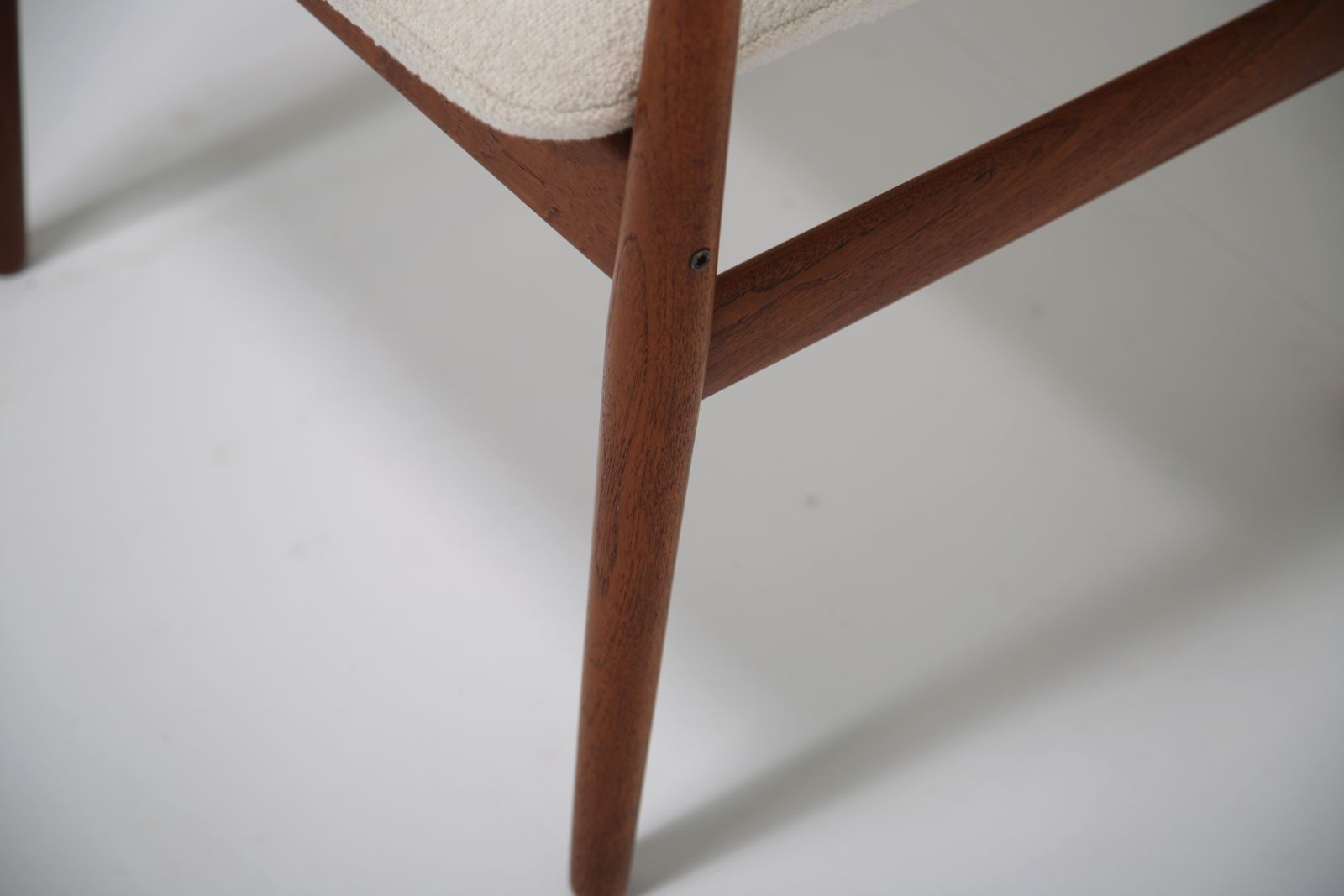 1150.0 Grete Jalk Model 56 Armchair: Danish Teak & White Bouclé, Sculptural, Denmark, 1960s photo