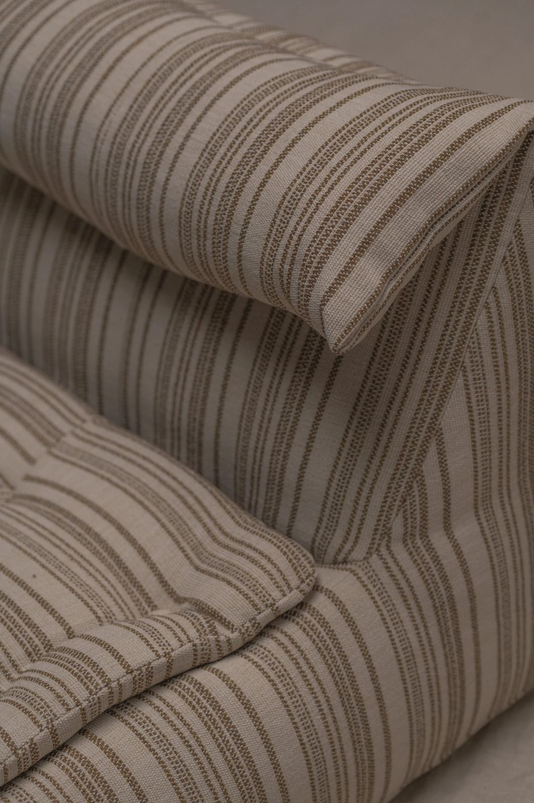 6750.0 ‘Bambole’ Daybed By Mario Bellini For B&B Italia photo