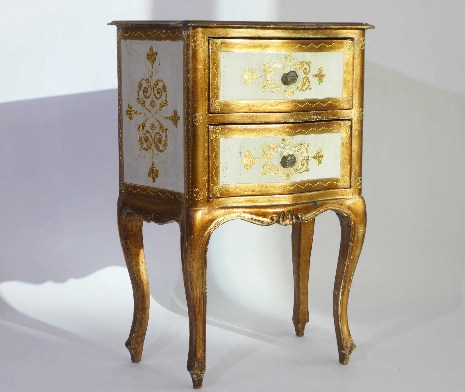 Small Vintage Florentine Chest Of Drawers, Wooden Gold Gilt Italian Side Table, Nightstand photo for sale
