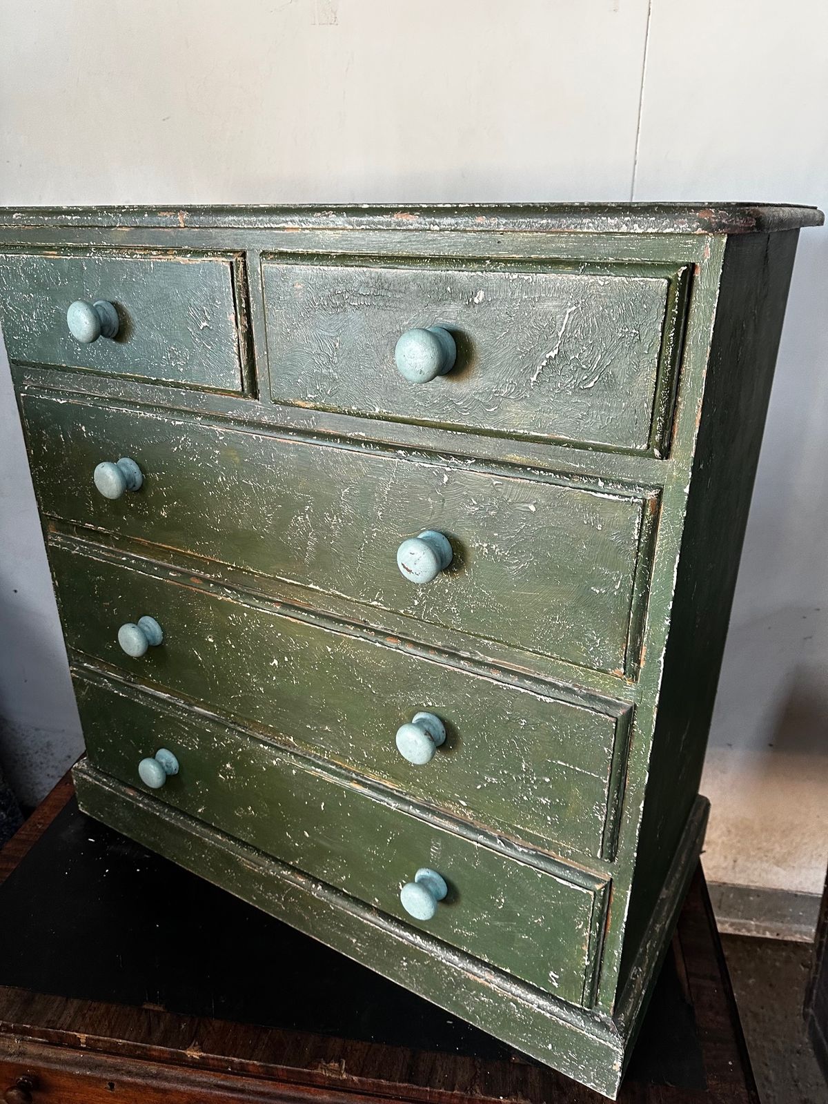 photo furniture Solid Pine Retro Chest Of Drawers With Green Distressed Paint Finish