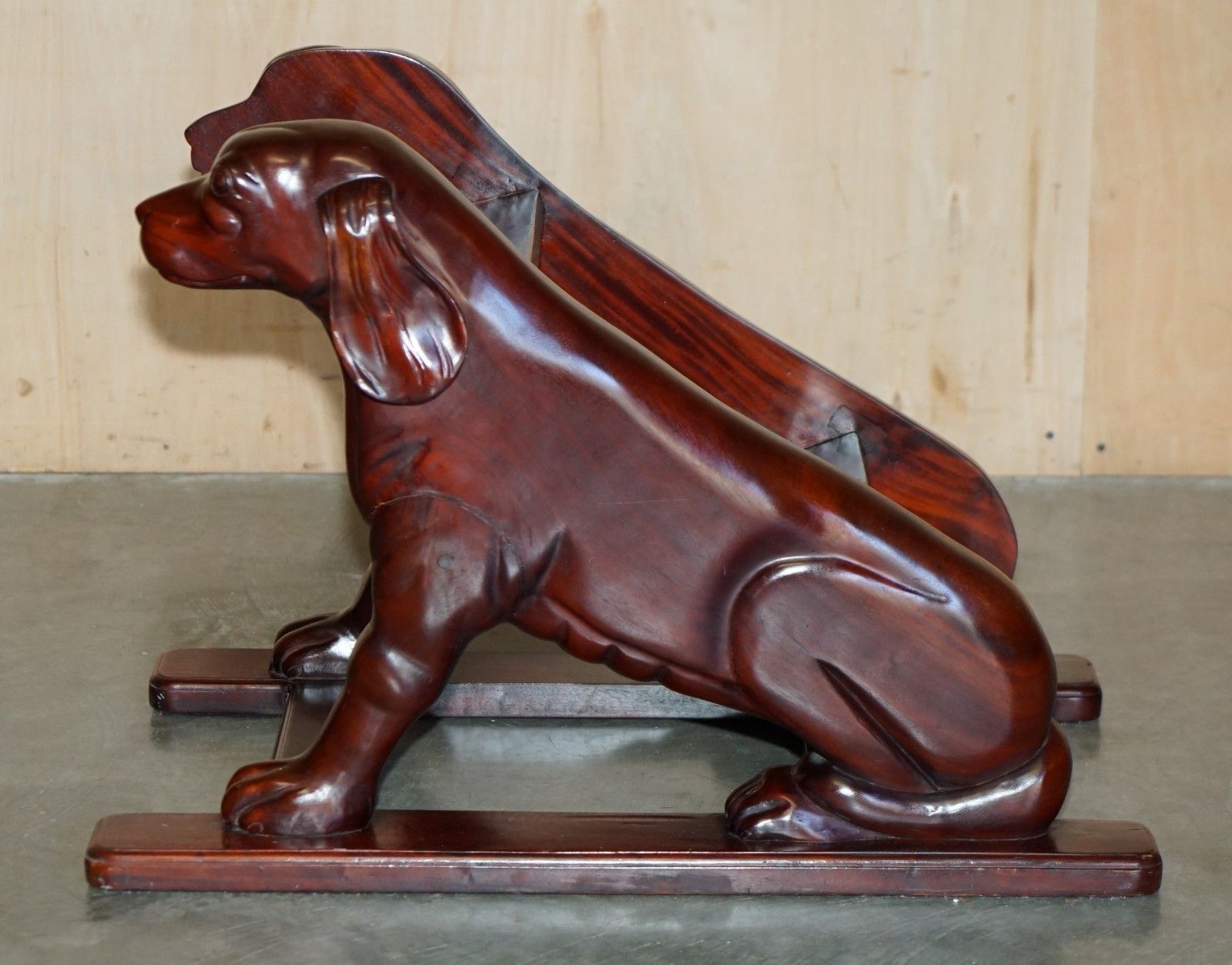 Pair Of Deep Mahogany Library Steps Depicting Ornately Carved Dogs To The Sides photo 1450.0