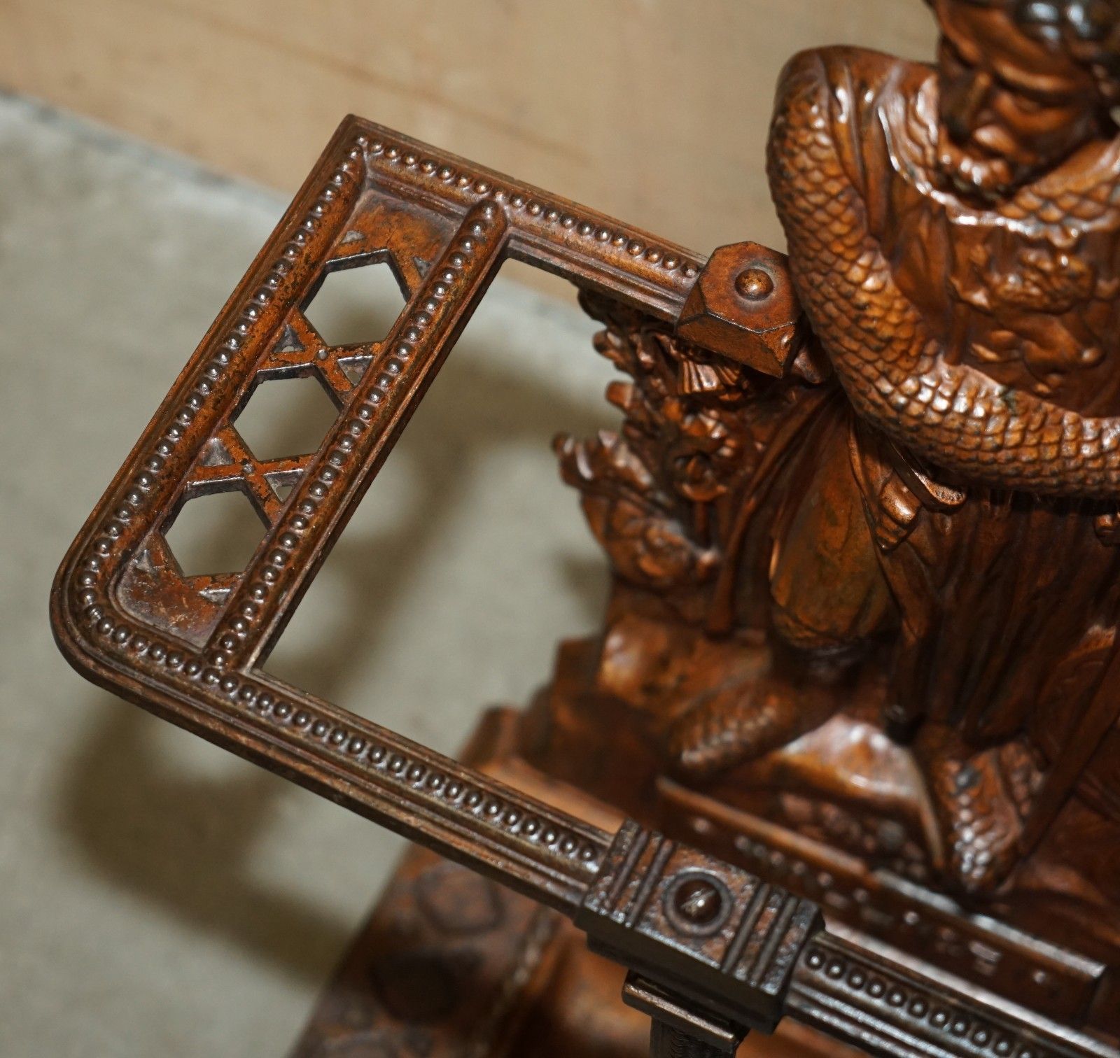 19th Century Scottish Cast Iron Umbrella Stand By Grahamston Of William Wallace photo vinterior