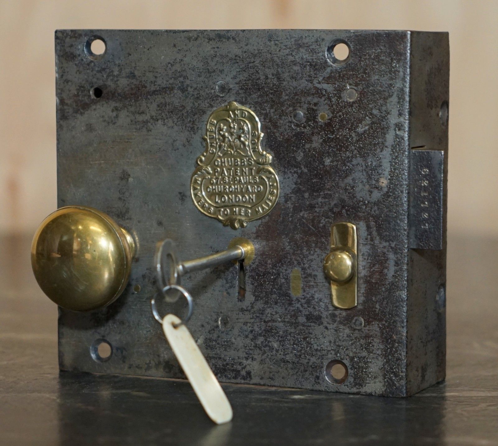 Stunning Antique Victorian Restored Brass Chubb And Son Coat Of Arms Door Lock photo Home Fixtures