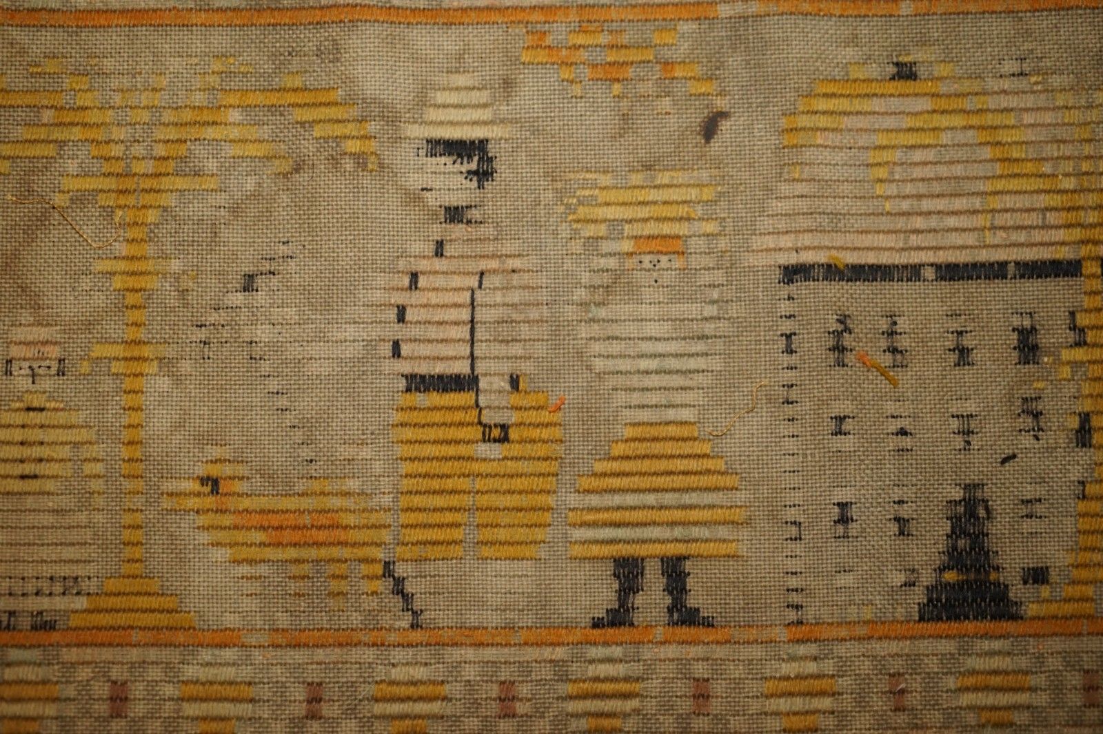 1950.0 Antique 19th Century North American Colonial Tapestry With Vibrant Colours photo