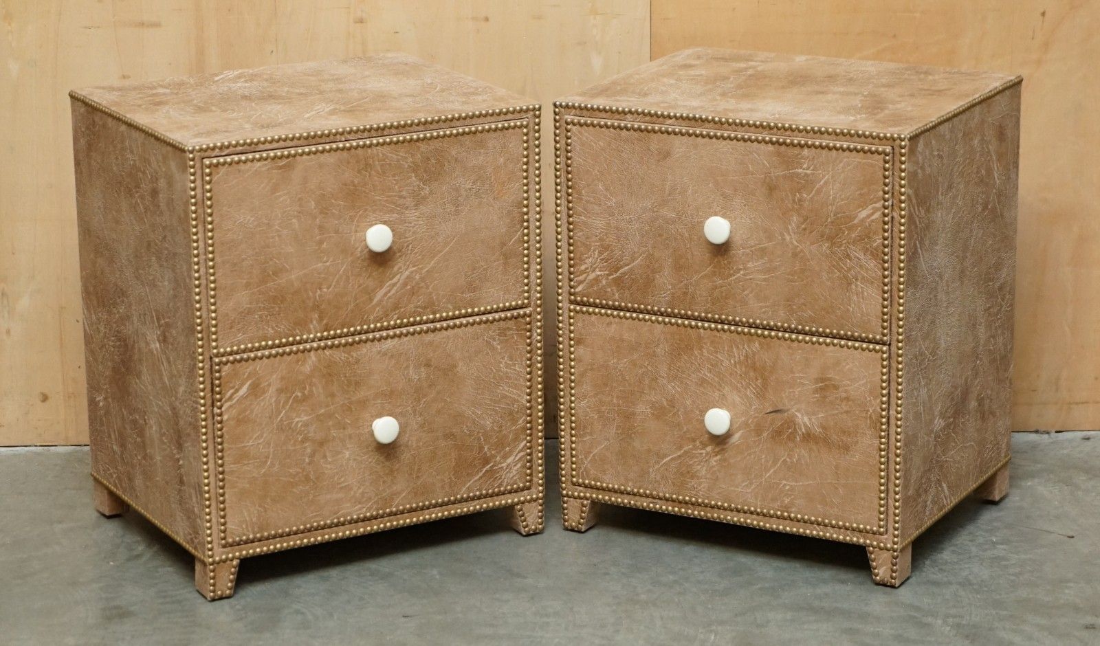 Lovely Pair Of Heritage Brown Leather Nightstand Bedside Side End Table Drawers photo furniture
