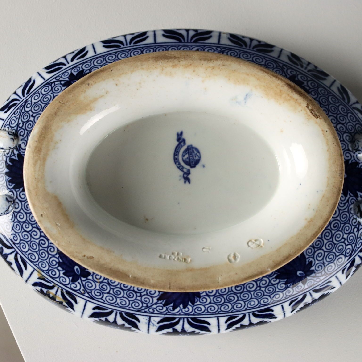 photo furniture Antique Vegetable Bowl Porcelain Minton Manufacture England '800