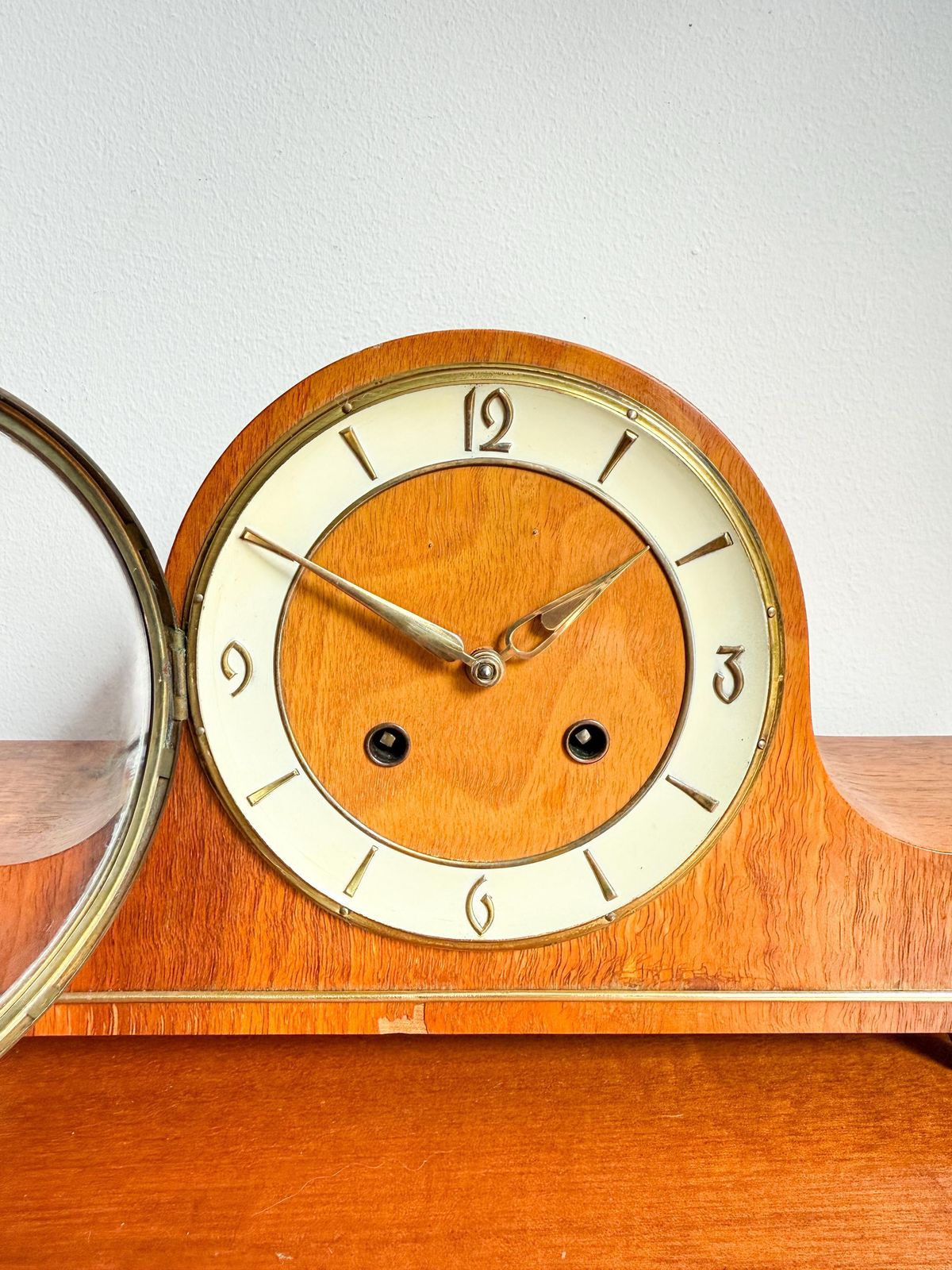 Vintage Junghans Tafel /Schouwklok | Jaren 1950 | Mid Century | Duitsland photo for sale