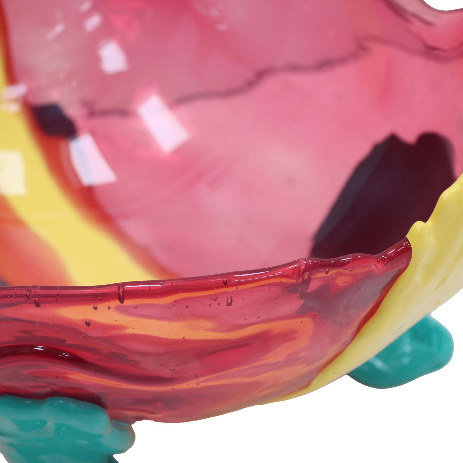 photo furniture Resin Fruit Bowl From The Fish Collection By Gaetano Pesce. Unique Modern And Colorful Design