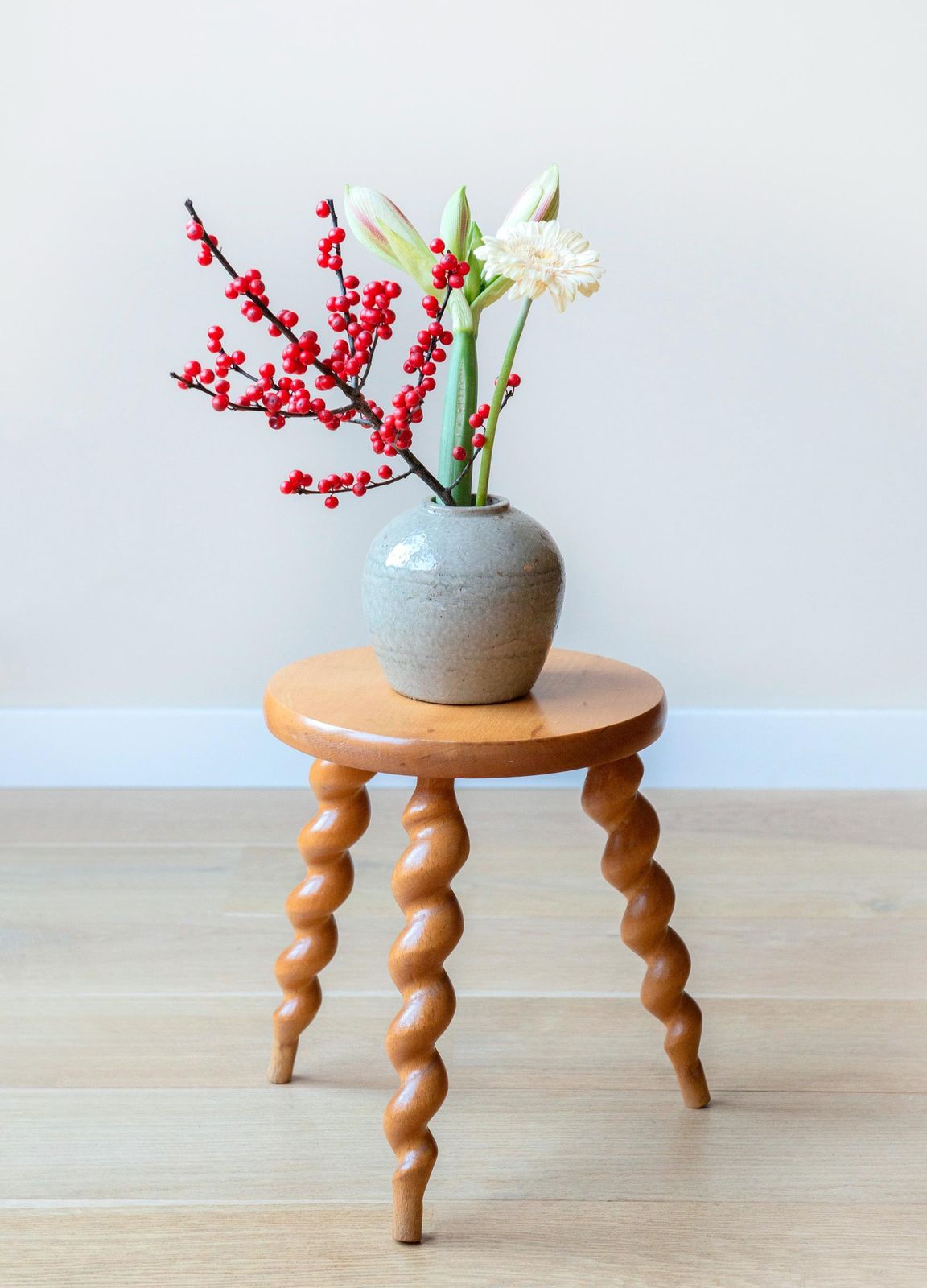 French Vintage Barley Twist Milking Stool – Rustic Wooden Plant Stand – Turned Legs Accent Table photo furniture