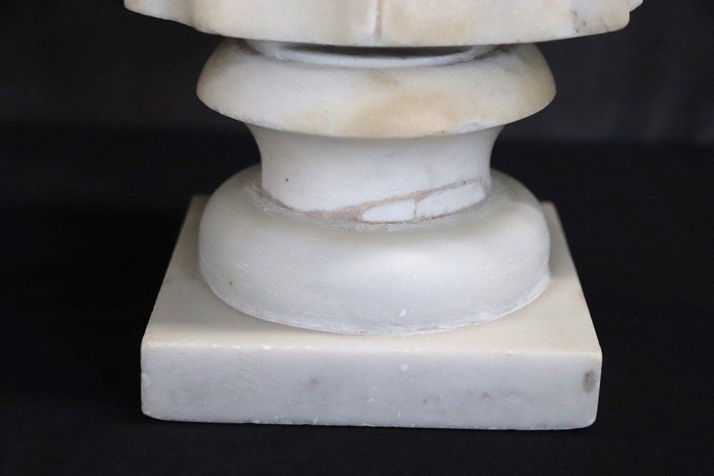 Bust Of A Lady, 19th Century, White Marble Sculpture photo vintage
